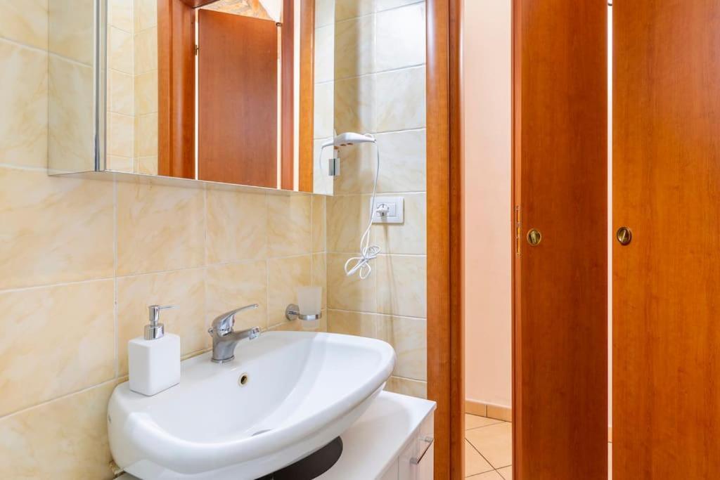 Modern Apartment In Milano Centrale Next To Metro M5 - Sarca 73 Екстериор снимка